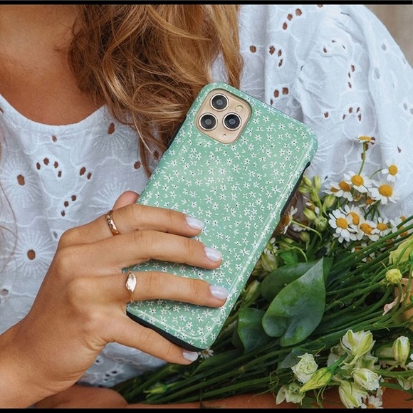 ❗️SOLD❗️iPhone 11 Burga Protective phone case - Picture 4 of 5